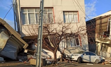 Hatay'daki depremin yıkıcı etkisi gün ağarınca ortaya çıktı