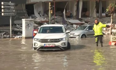 Son dakika... Hatay İskenderun'da depremin ardından 'deniz seviyesi' yükseldi!