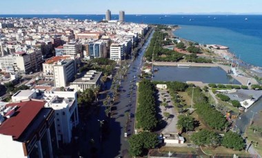 Deniz seviyesinin yükseldiği İskenderun'da binalar boşaltıldı (08 Şubat 2023)