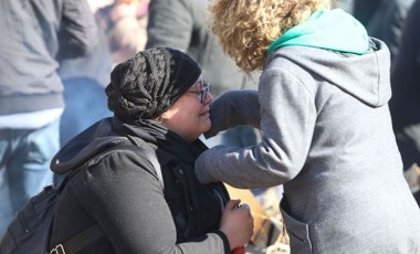 Gaziantep ve Adıyaman’da depremzedeler açlığa ve soğuğa direnmeye çalışıyor