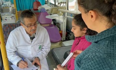 Tepebaşı Belediyesi'nden depremzedelere mobil diş kliniği