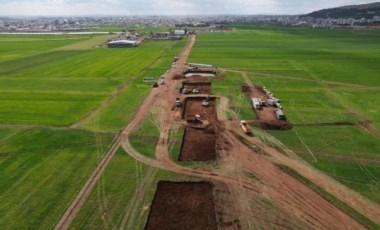 Adıyaman'daki tarım arazisinde TOKİ inşaatı başlatılmasına tepki yağdı: Tarlaya bina dikiyorlar