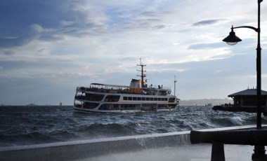 İstanbul'da bazı vapur seferlerine lodos engeli (12 Mart 2023)