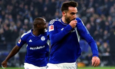 Bundesliga'daki Ruhr derbisinde Kenan Karaman puanı getirdi