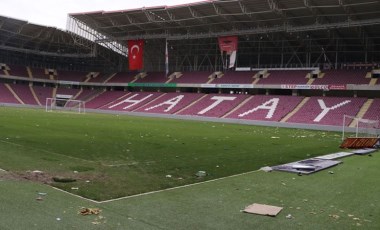 Depremden saatler önce büyük sevincin yaşandığı Yeni Hatay Stadı'nda acı ve hüzün hakim