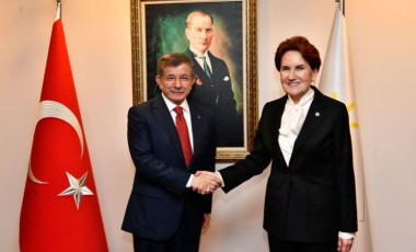 İYİ Parti Genel Başkanı Akşener, Gelecek Partisi Genel Başkanı Davutoğlu ile görüştü