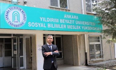 Üniversitede şoförlükten akademisyenliğe