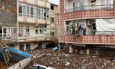 MSB duyurdu: Yaya geçiş köprüsü ile 113 vatandaşımız tahliye edildi!