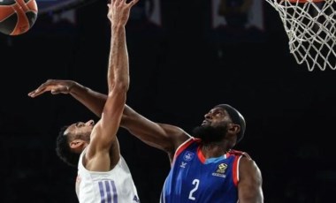 Anadolu Efes'e, Partizan'dan ağır darbe!