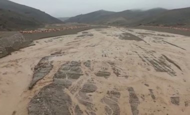 Elazığ'da sağanak: Dereler taştı, araziler su altında kaldı