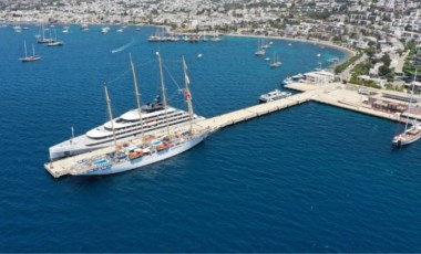 Bodrum'a 2023'ün ilk kruvaziyeri geldi