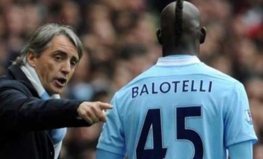 Mancini'den Balotelli'ye forvet cevabı!