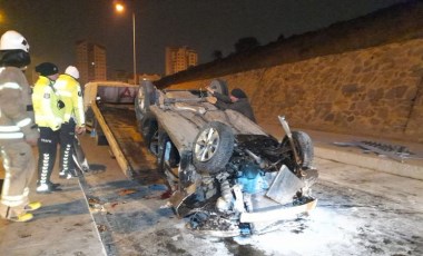 İstanbul Başakşehir'de korkunç kaza... Otomobil bariyere çarptı, kopan demir parçası sürücünün vücuduna saplandı!