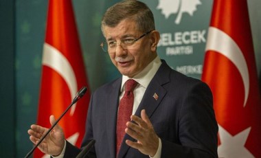 Davutoğlu'ndan parti teşkilatlarına mesaj: Yarın cumhurbaşkanı adayı ilan edilecek