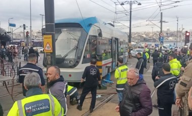 Son Dakika... Sirkeci'de tramvay 'tekrar' raydan çıktı