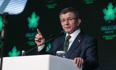 Davutoğlu kriz akşamını anlattı: 'Öldürmeyen darbe güçlendirir'