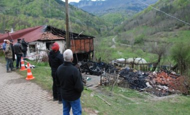 Bartın'da kundaklama iddiası: 3 ev yandı, 1 kişi yaralandı