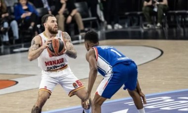 Anadolu Efes, galibiyetle kapattı