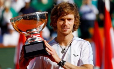 Rus tenisçi Andrey Rublev, Monte Carlo Masters'ta zafere ulaştı