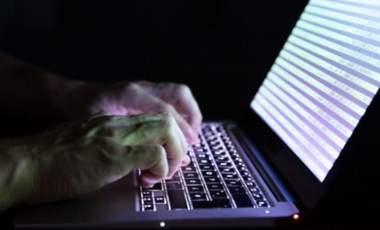 İrlandalı kimlikleri Dark Web'de 25 Euro