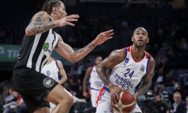 Anadolu Efes, Beşiktaş Emlakjet'i geçti