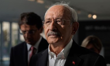 İlahiyatçılardan tepki: Kemal Kılıçdaroğlu'na seccade provokasyonu