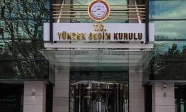 YSK’nin ‘bakanların istifasına gerek yok’ kararına hukukçulardan sert tepki: Yaptıkları anayasaya kendileri uymuyor