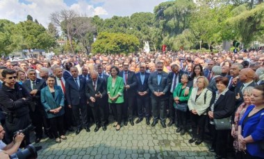 CHP İzmir'de miting gibi bayramlaşma