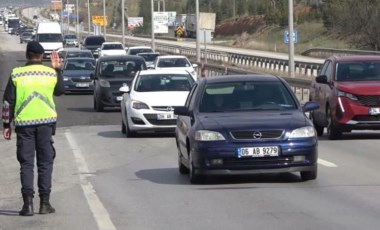 43 ilin geçiş güzergâhında trafik yoğunluğu