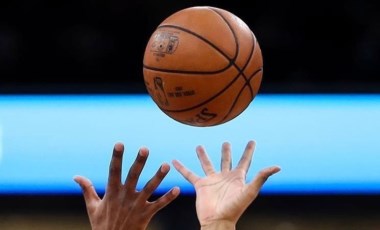 NBA'de Knicks, Cavaliers'a karşı seride 2-1 öne geçti