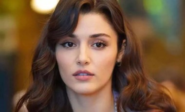 Hande Erçel acı haberle yıkıldı