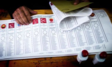 Seçim sonucu üzerinde ilk kez oy kullanacak genç seçmenin etkili olması bekleniyor: Gençlerden AKP'ye oy yok!