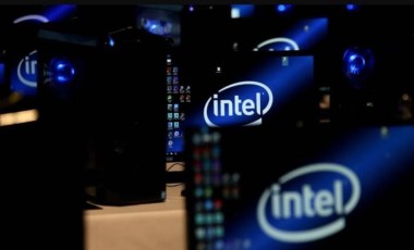 Intel, ilk çeyrekte tarihinin en yüksek 3 aylık zararını açıkladı