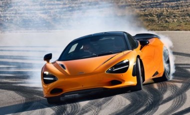 McLaren'den 750 beygirlik canavar: 750S...