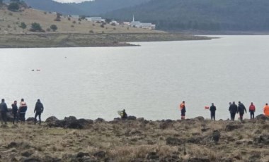 Bolu’da tekne alabora oldu: Kayıp bir kişi aranıyor