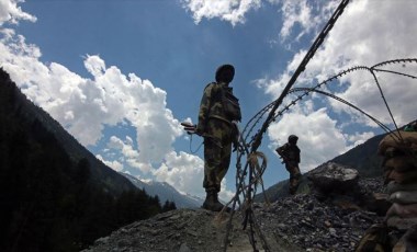 Hindistan, Çin'in sınırdaki ihtilaflı alanları isimlendirme adımını reddetti