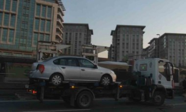 İstanbul'da 1 Mayıs görevine giden polis aracı kaza yaptı