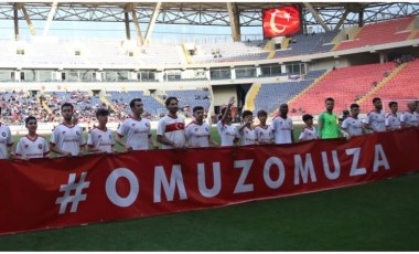 Depremzedeler için anlamlı organizasyon! “TFF Omuz Omuza Gösteri Maçı” Mersin’de oynandı