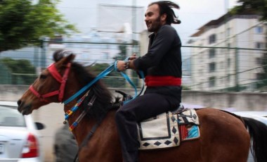 Oy kullanmaya atıyla geldi: 'Değişiklik olsun istedim'