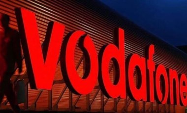 Vodafone 11 bin kişiyi işten çıkarıyor