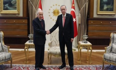 Erdoğan, Bahçeli ile Saray'da görüştü!