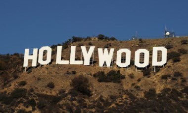 Hollywood senaristleri 15 yıl sonra ilk kez greve gidiyor