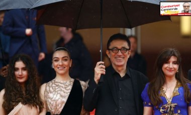 Ödüllü yönetmen Nuri Bilge Ceylan'ın yeni filmi 'Kuru Otlar Üstüne' 76. Cannes Film Festivali'nde prömiyerini yaptı