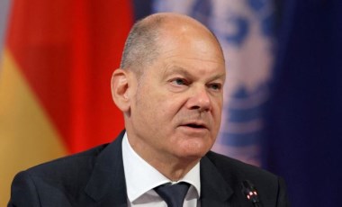 Almanya Başbakanı Scholz: Ukrayna'ya F-16 tedariki gündemde değil