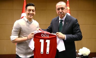 Mesut Özil'den Recep Tayyip Erdoğan paylaşımı!