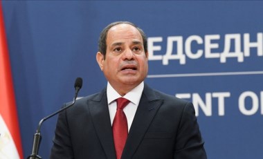 Egypt’s president receives message from Sudan’s army chief amid clashes