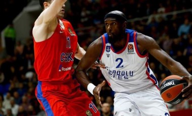 Anadolu Efes'in basketbolcusu Chris Singleton kalp krizi geçirdi