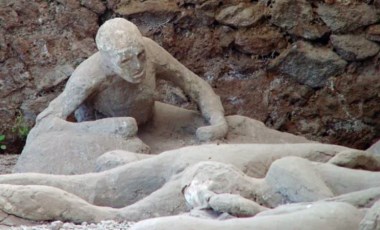 Pompei'deki kazılarda volkanik patlamada ölen kişilere ait kalıntılar bulundu