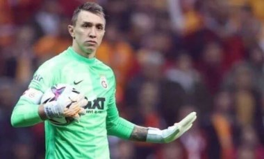 Fernando Muslera, Şenol Güneş'i yakaladı