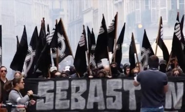 Paris Emniyeti, tartışmalı Neonazi gösterisine 'risksiz diye' izin verdiğini duyurdu